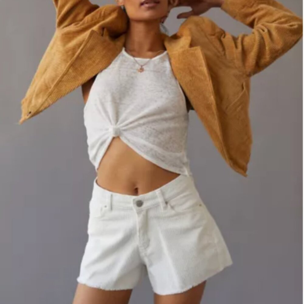 Urban Outfitters BDG Ivory Corduroy Shorts Size 28